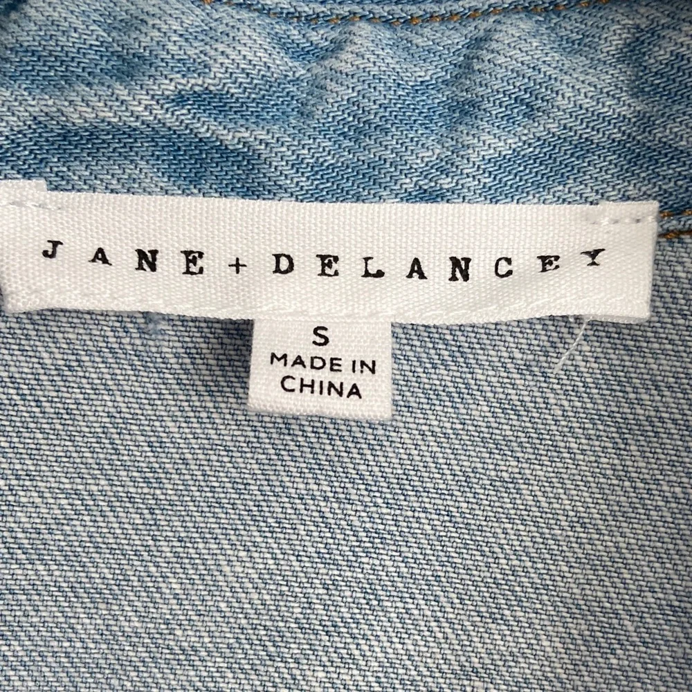 Jane and Delancey Women's Blue Button Down Shirt - Picture 3 of 6